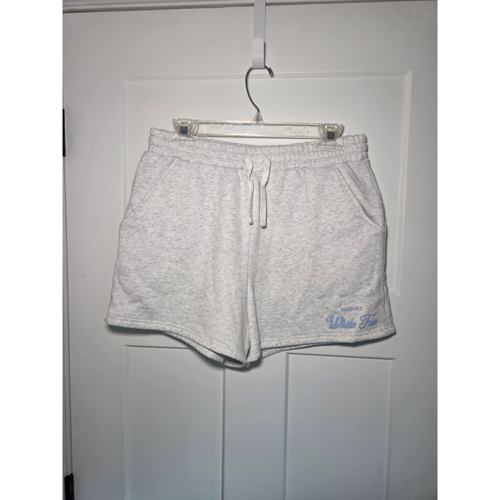 White Fox Boutique Season 7 Grey Marle Fleece Sweat Shorts Large